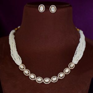 Zunaira Kundan Layered Beads Neckpiece With Stud