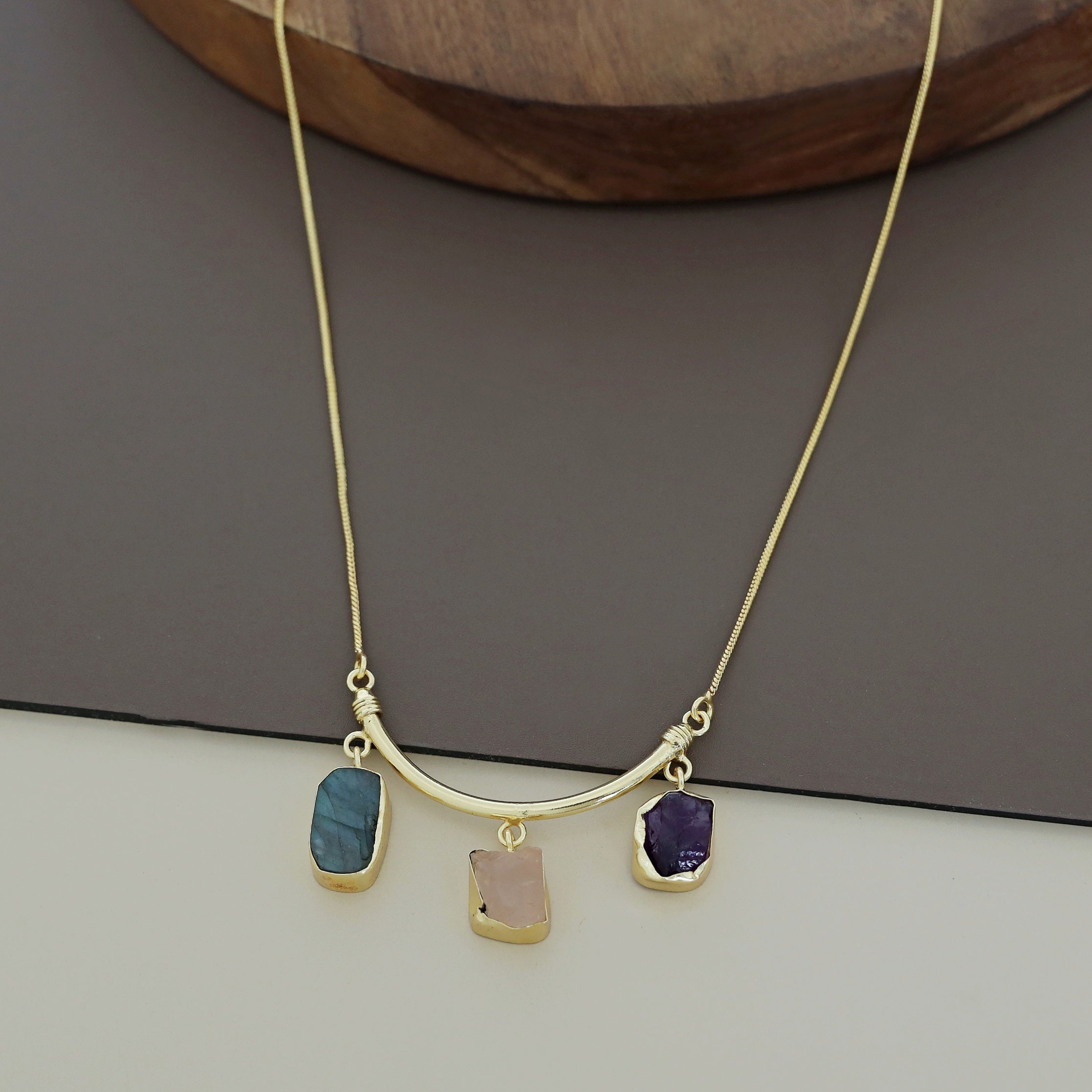 Amba Three Stone Neckpiece - Image 13