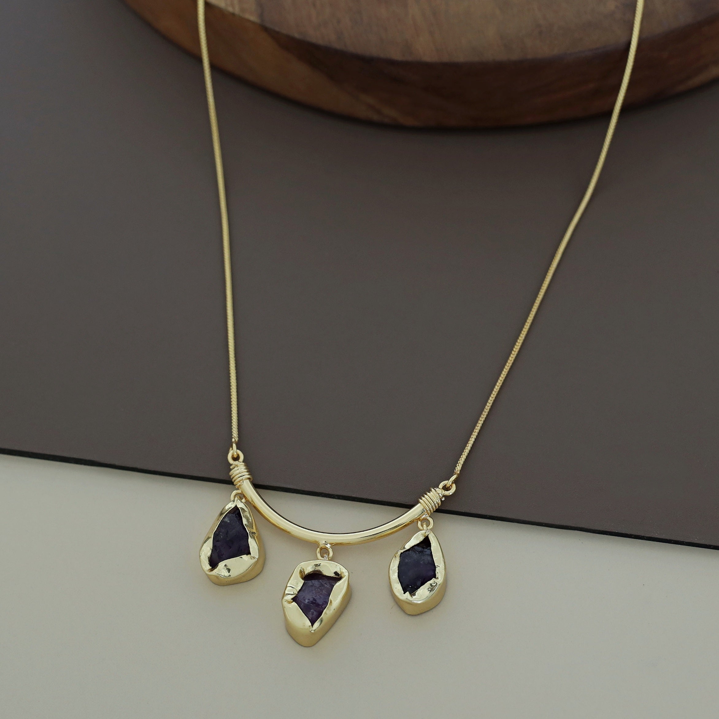 Amba Three Stone Neckpiece - Image 14