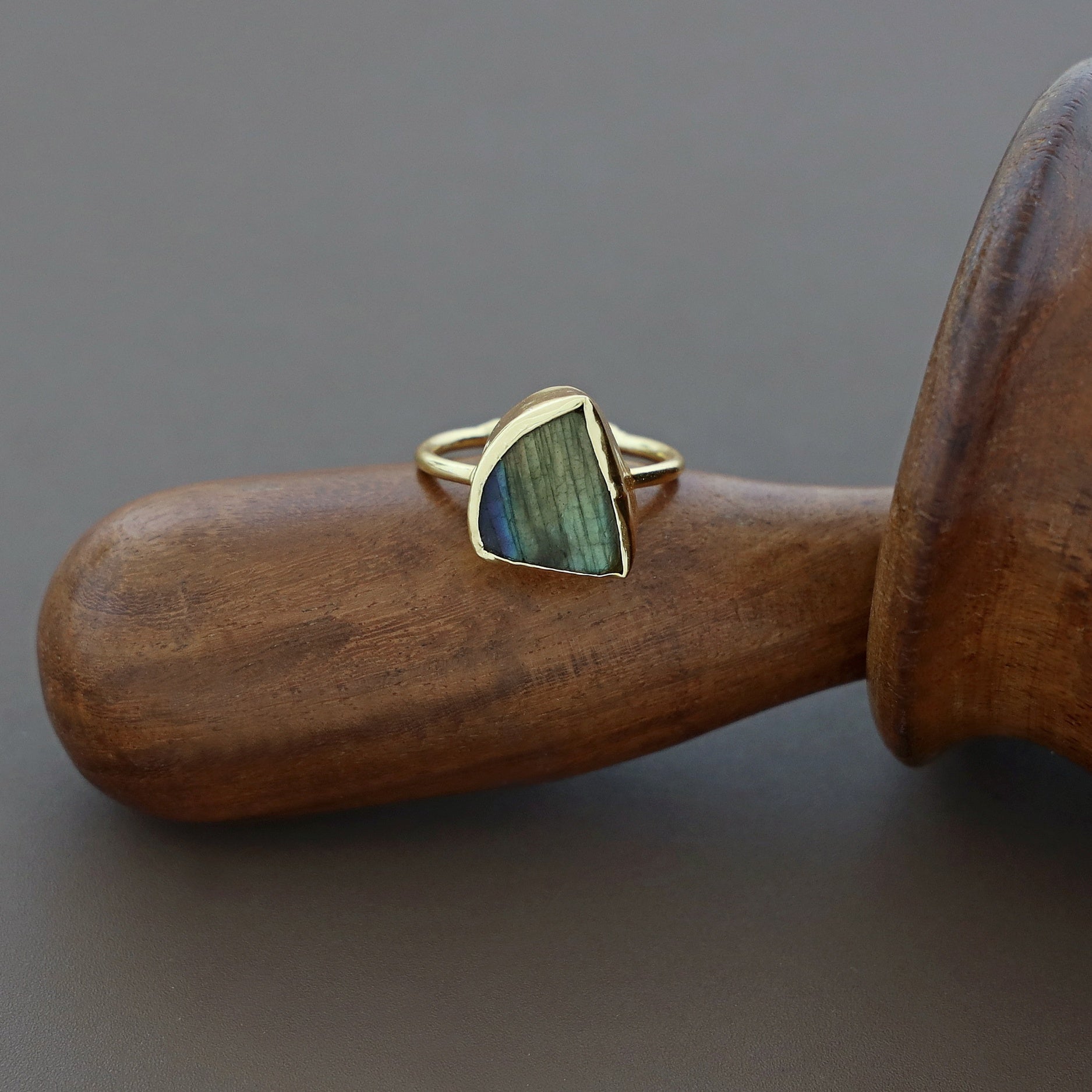 Candidus Raw Stone Rings - Image 9