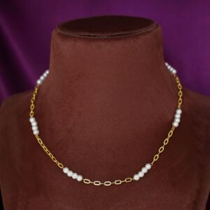 Eila Tetra Pearl Chain Neckpiece