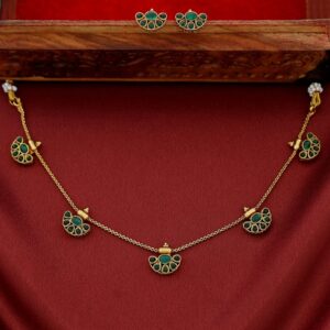 Anuradha Golden 5 Half Circle Short Neckpiece With Earring