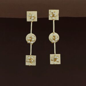 Dhuthi Textured Square Circle Stick Pearl Earring