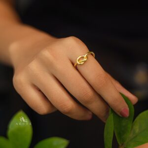 Golden Knot Ring