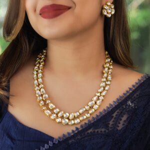 Aashrita Kundan Neckpiece With Earring