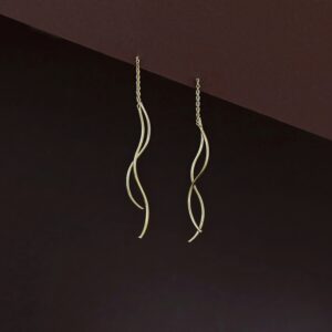 Kireina Curvy Needle And Thread Earring