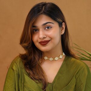 Florence Golden Hepta Pearl Short Neckpiece/Choker With Studs