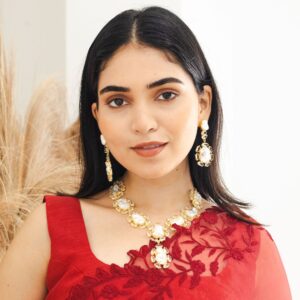 Aadriya Baroque Neckpiece With Earring