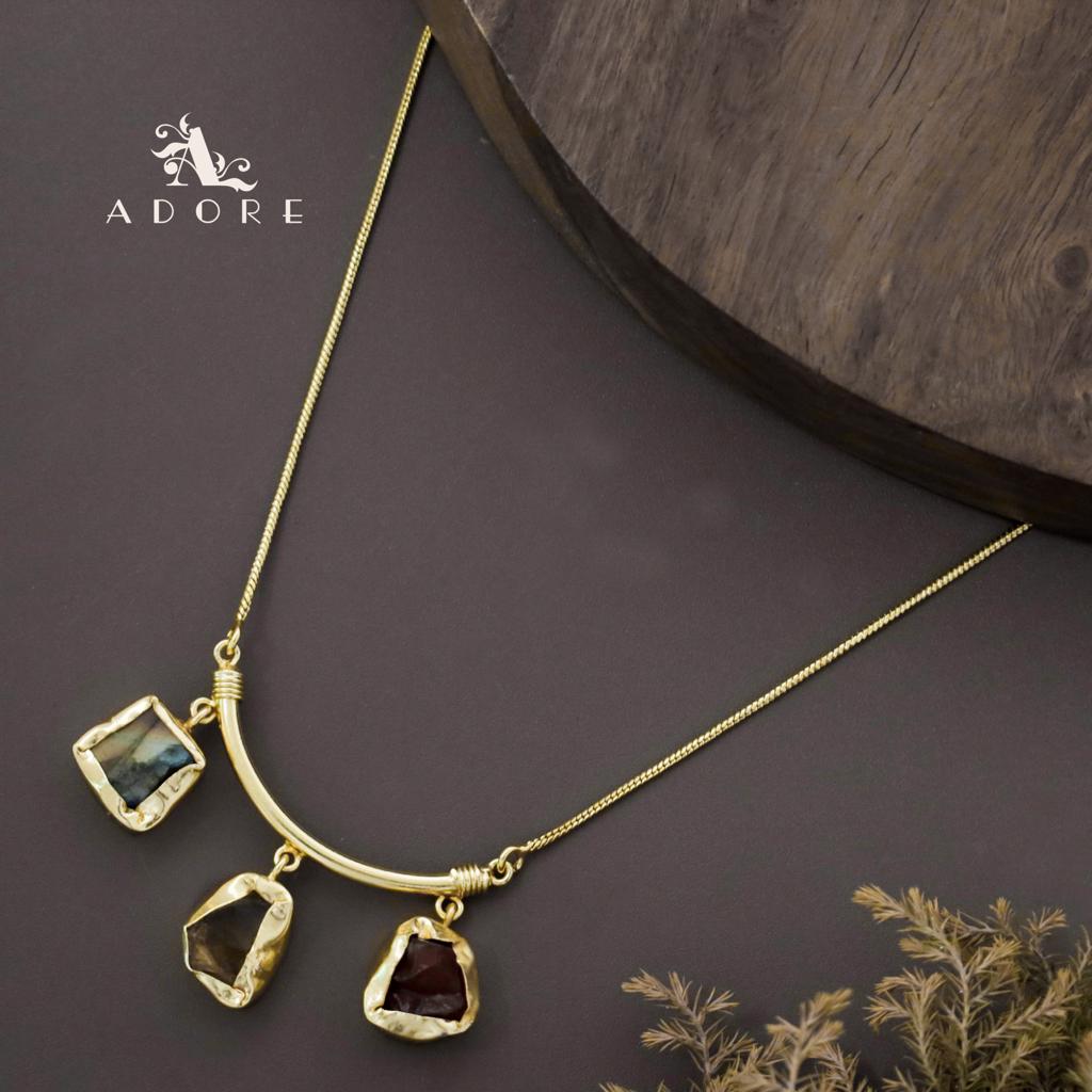 Amba Three Stone Neckpiece - Image 4