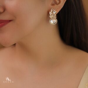 Apeksha Leafy Kundan Earring