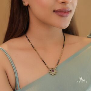 Dahlia Polki Kundan Mangalsutra With Stud