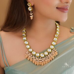 Aranmayi Kundan Neckpiece With Earring