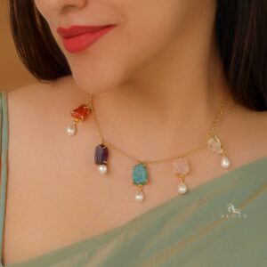 Mawar Claw Raw Stone Pearl Neckpiece