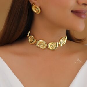 Aviana Golden Snail Shape Choker With Earring