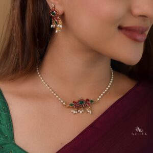 Binaisha Floral Pearl Neckpiece With Earring