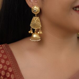 Ravina Mini Pearl Ghunguroo Kashmiri Jhumka