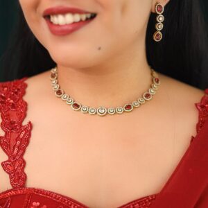 Anuga Glossy Short Neckpiece With Earring