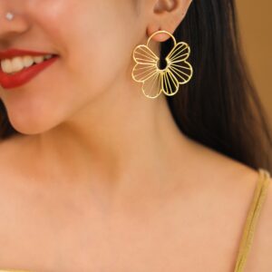 Eleanora Flower Earring