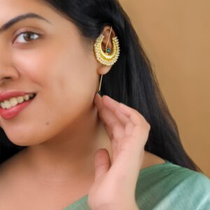 Jinsa Half Moon Cluster Pearl Glossy Ear-Cuff