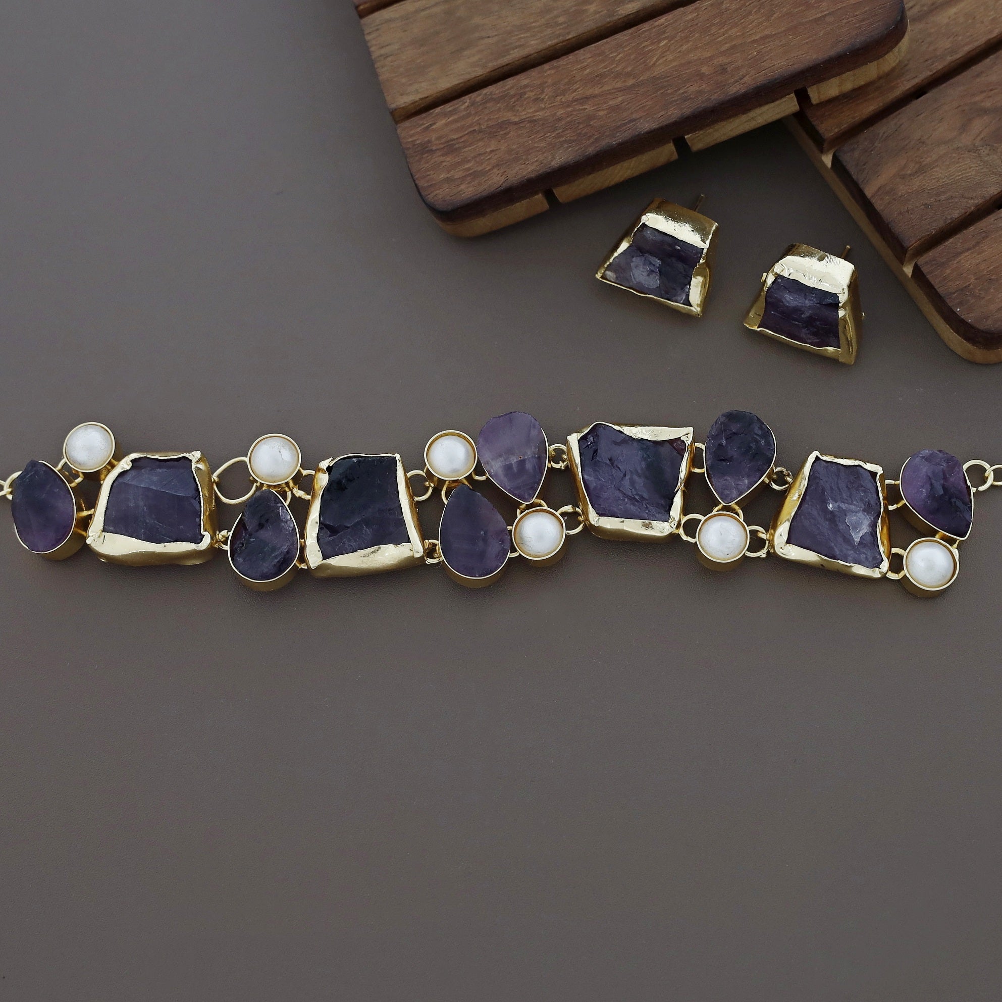 Brenda Golden Raw Stone + Pearl Choker With Stud - Image 3