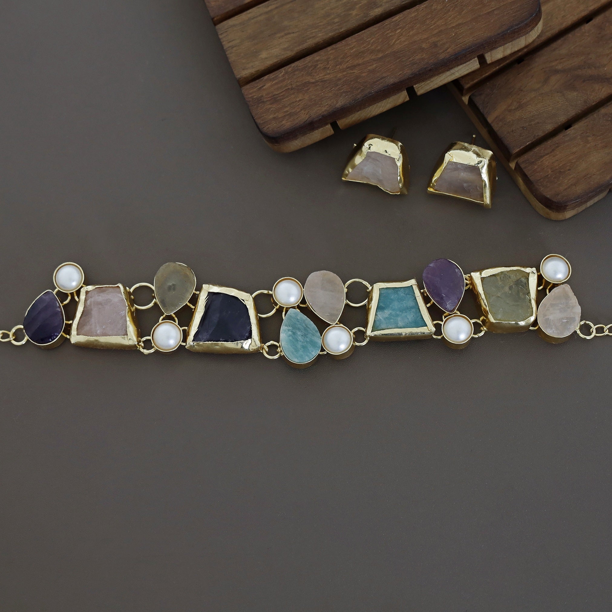 Brenda Golden Raw Stone + Pearl Choker With Stud - Image 15