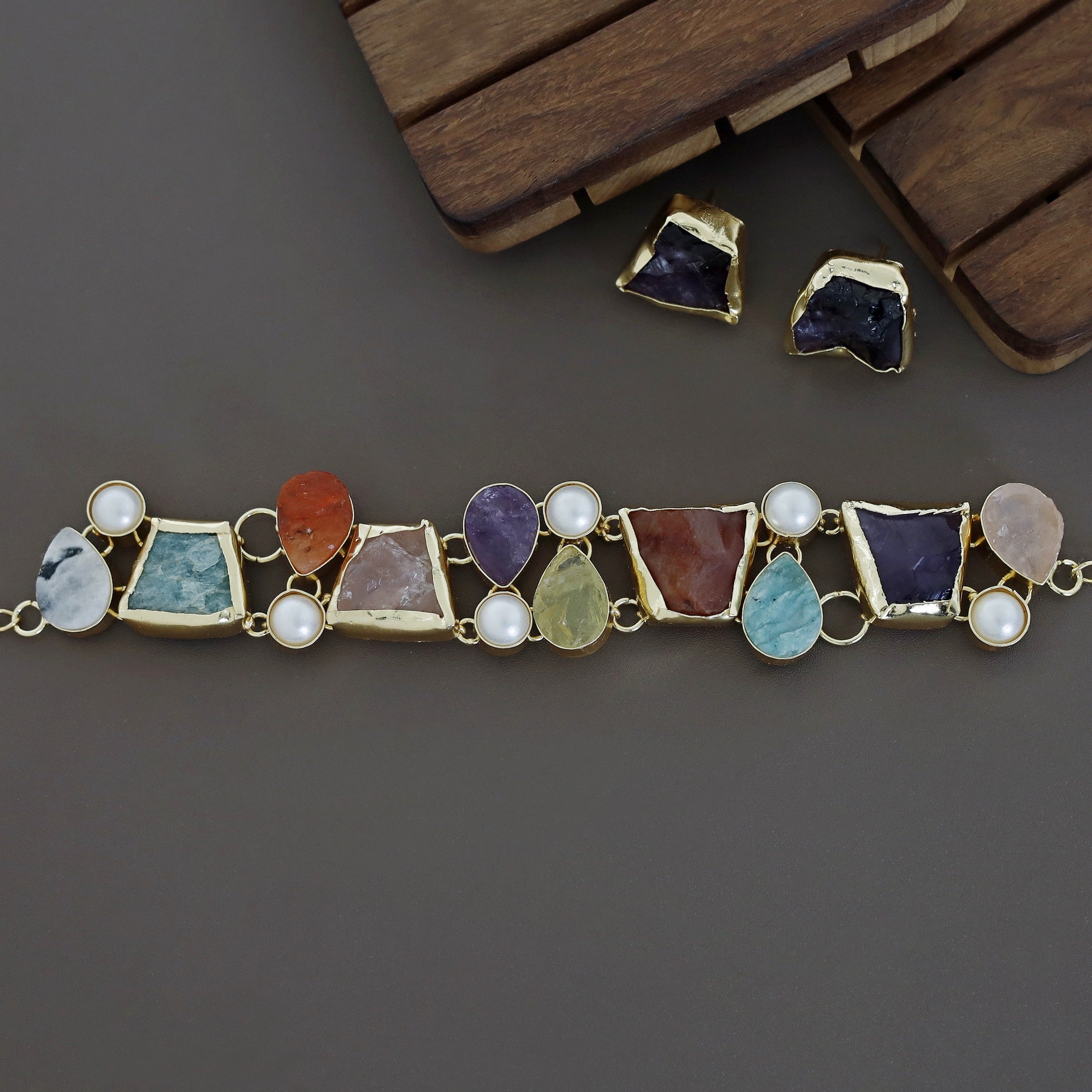 Brenda Golden Raw Stone + Pearl Choker With Stud - Image 5