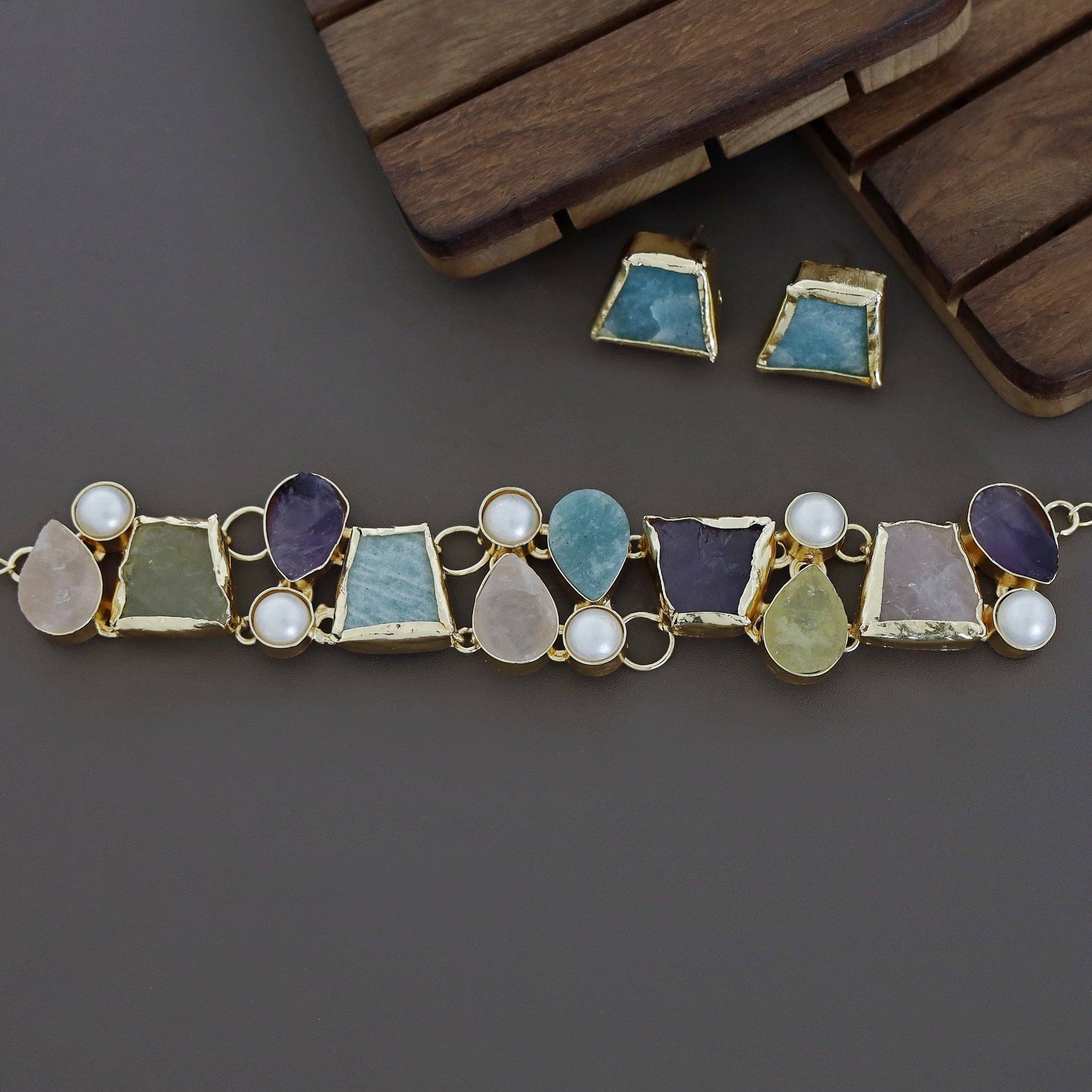 Brenda Golden Raw Stone + Pearl Choker With Stud - Image 9