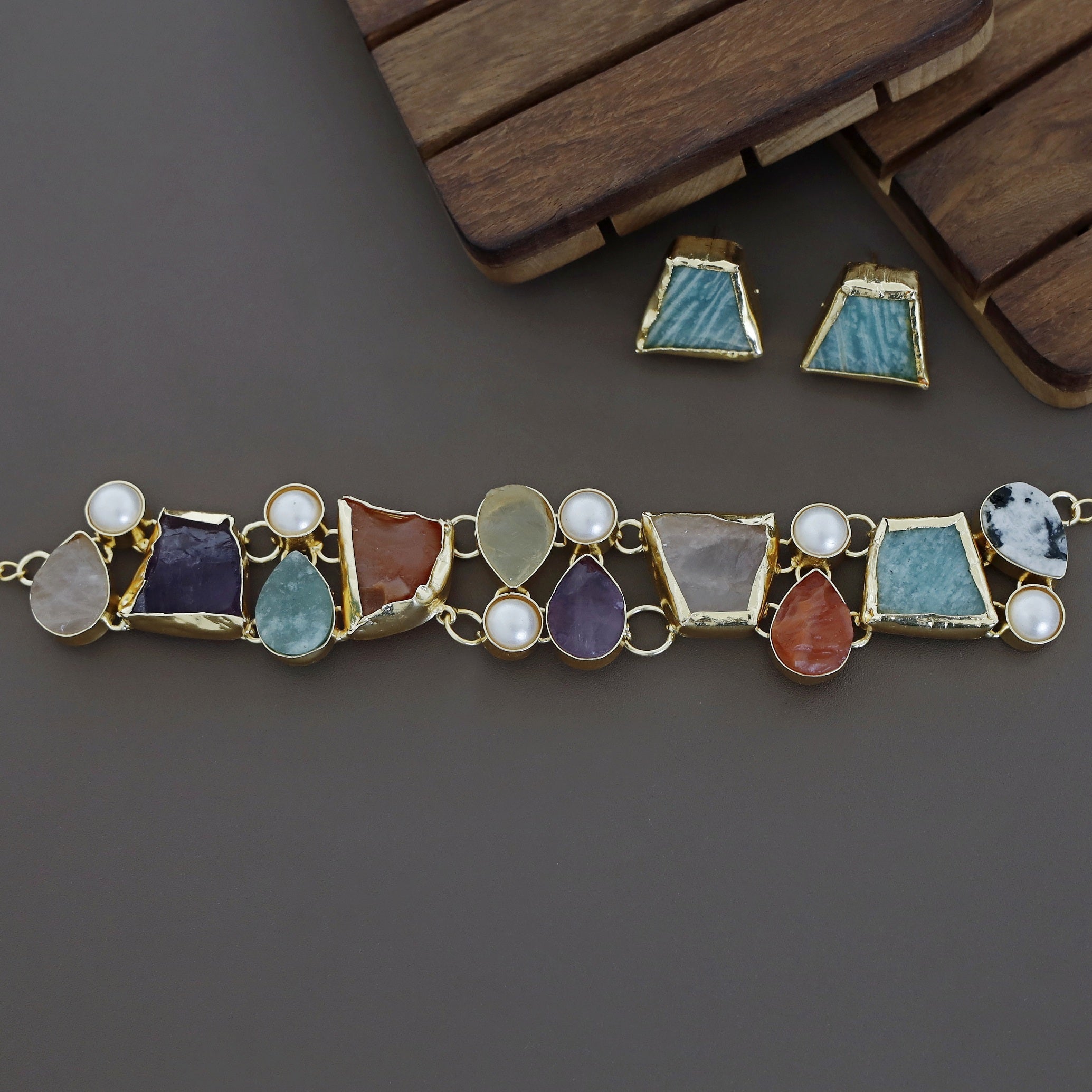 Brenda Golden Raw Stone + Pearl Choker With Stud - Image 17