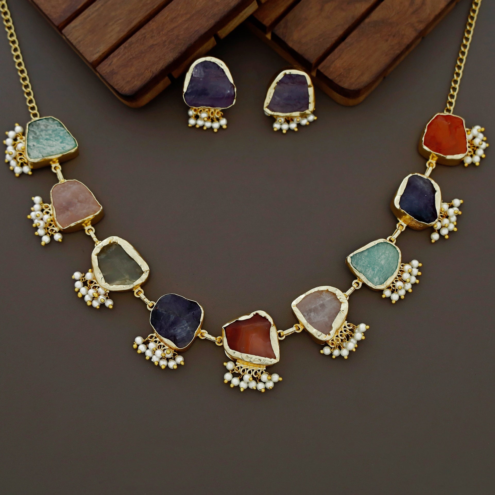 Alessandria Raw Stone Pearl Short Neckpiece With Earring - Image 3