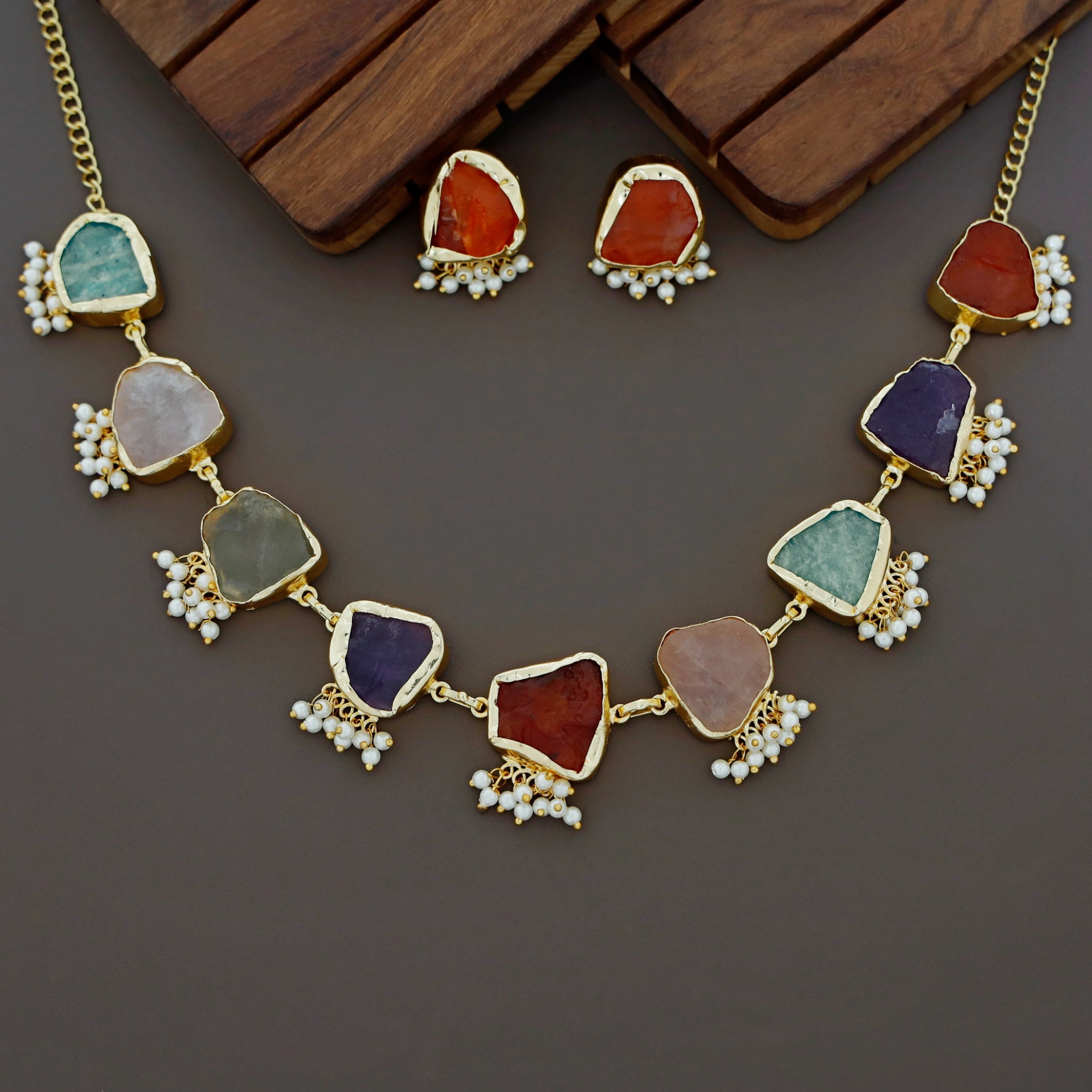 Alessandria Raw Stone Pearl Short Neckpiece With Earring - Image 2