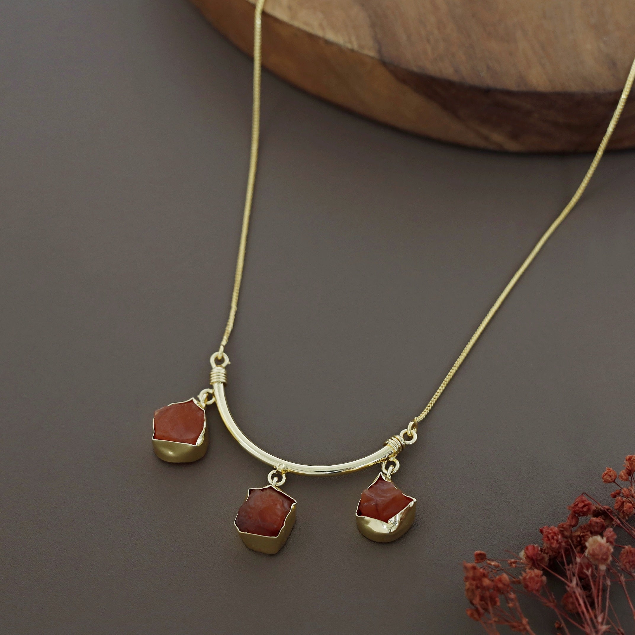 Amba Three Stone Neckpiece - Image 16