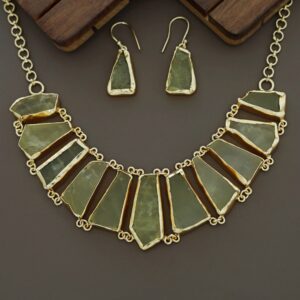 Bellavo Raw Stone Neckpiece With Earring