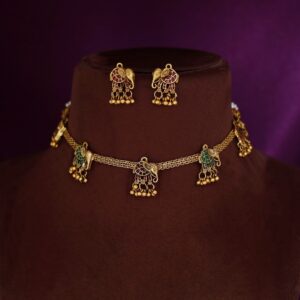 Pallavini 5 Airavat Choker/Short Neckpiece With Earring