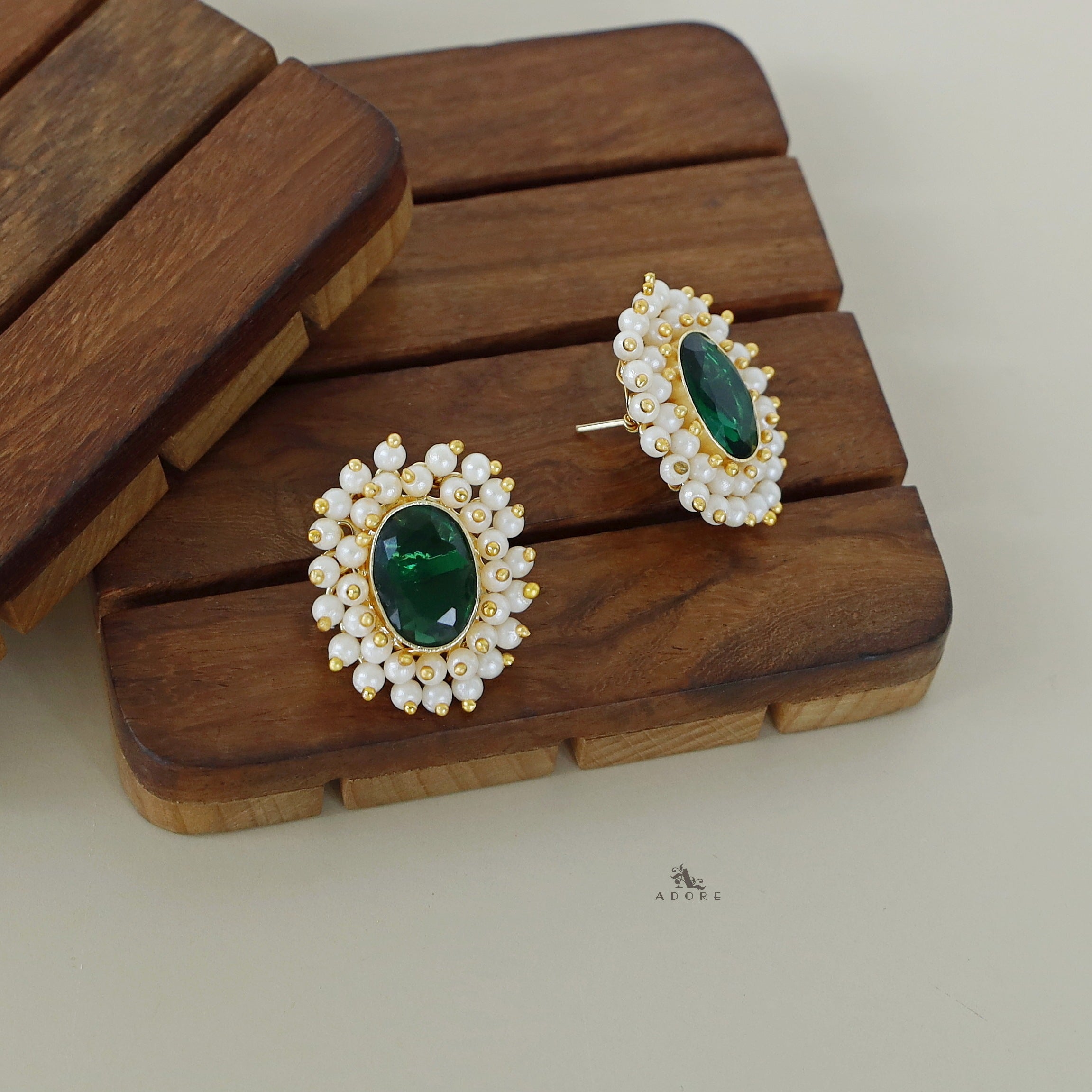 Ahelia Glossy Oval Cluster Pearl Earring - Image 38