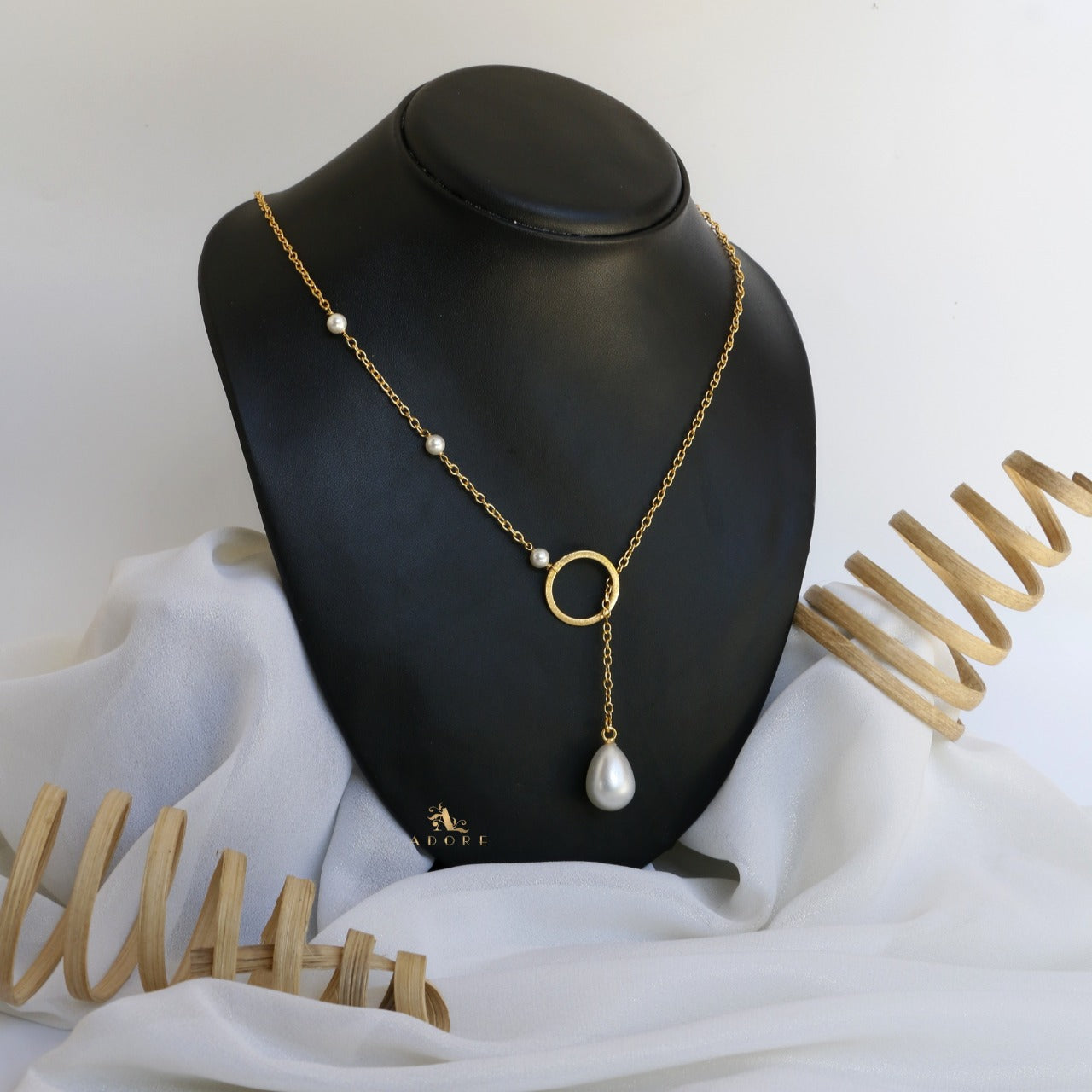 Drop Pearl Ring Neckpiece - Image 5