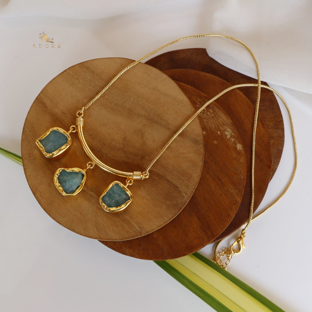 Amba Three Stone Neckpiece - Image 19