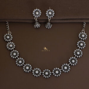 Hemanta Flower Neckpiece With Earring