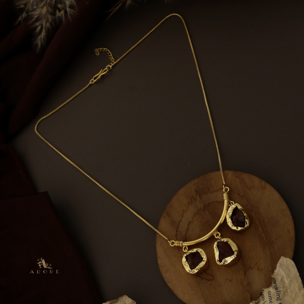 Amba Three Stone Neckpiece - Image 17