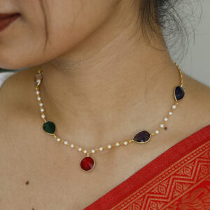 Daysha Glossy Pearl Neckpiece