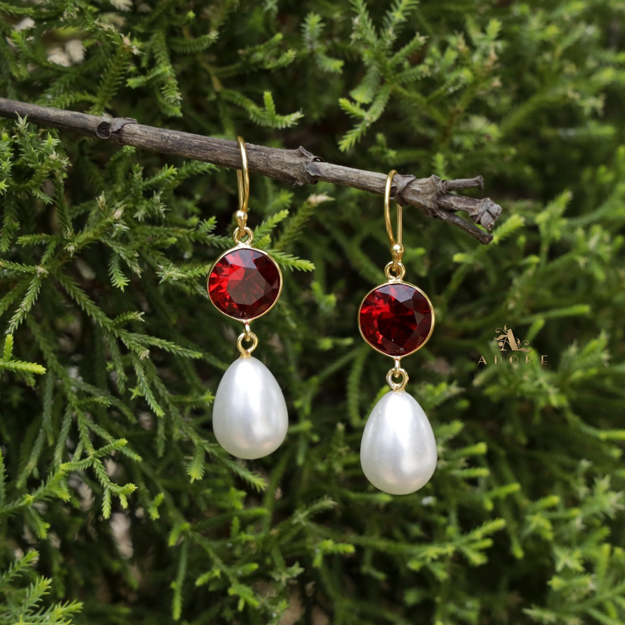 Rakhee Pearl Drop Earring - Image 2