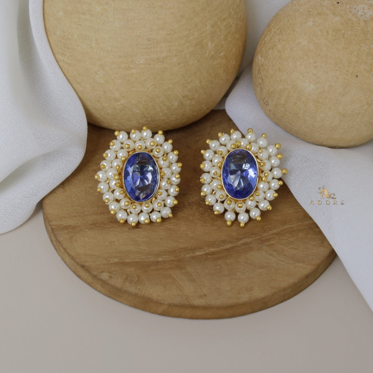 Ahelia Glossy Oval Cluster Pearl Earring - Image 21