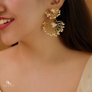 Dhana Dual Lotus Pearl Earring